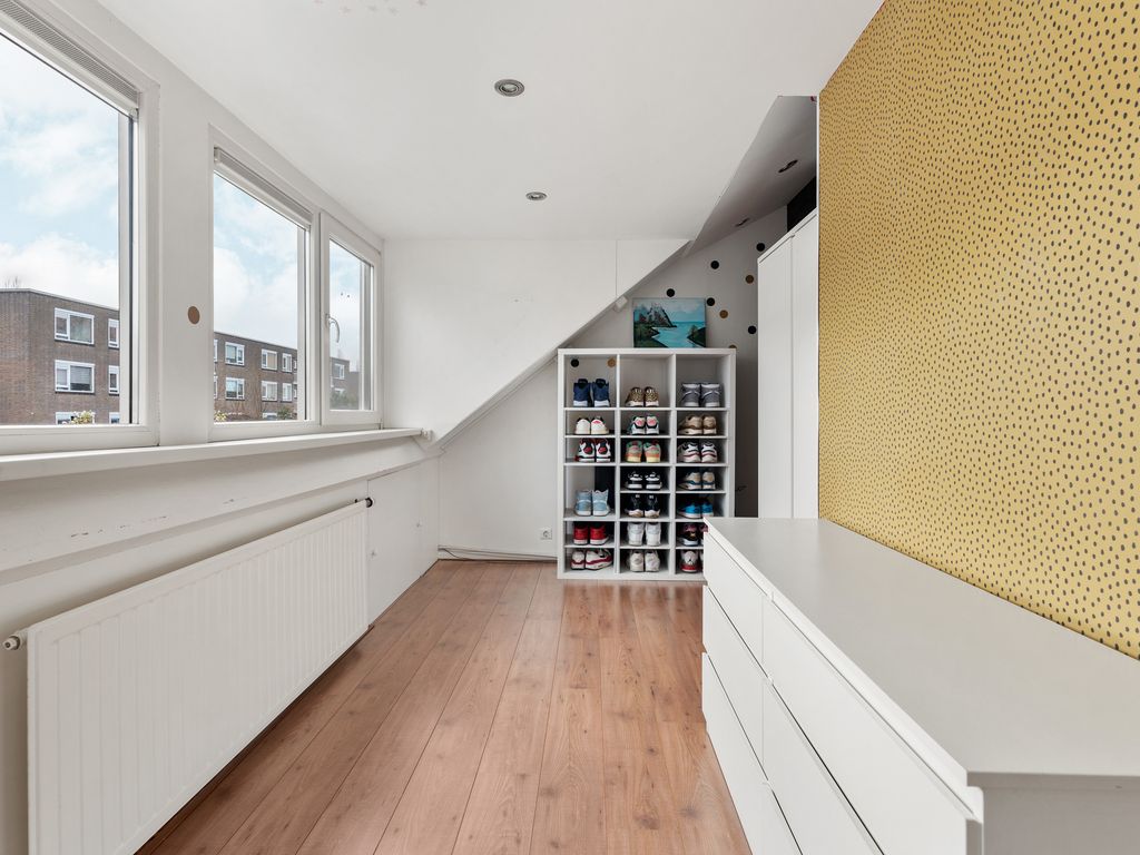 Surinamesingel 37, VLAARDINGEN