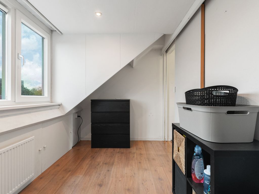 Surinamesingel 37, VLAARDINGEN