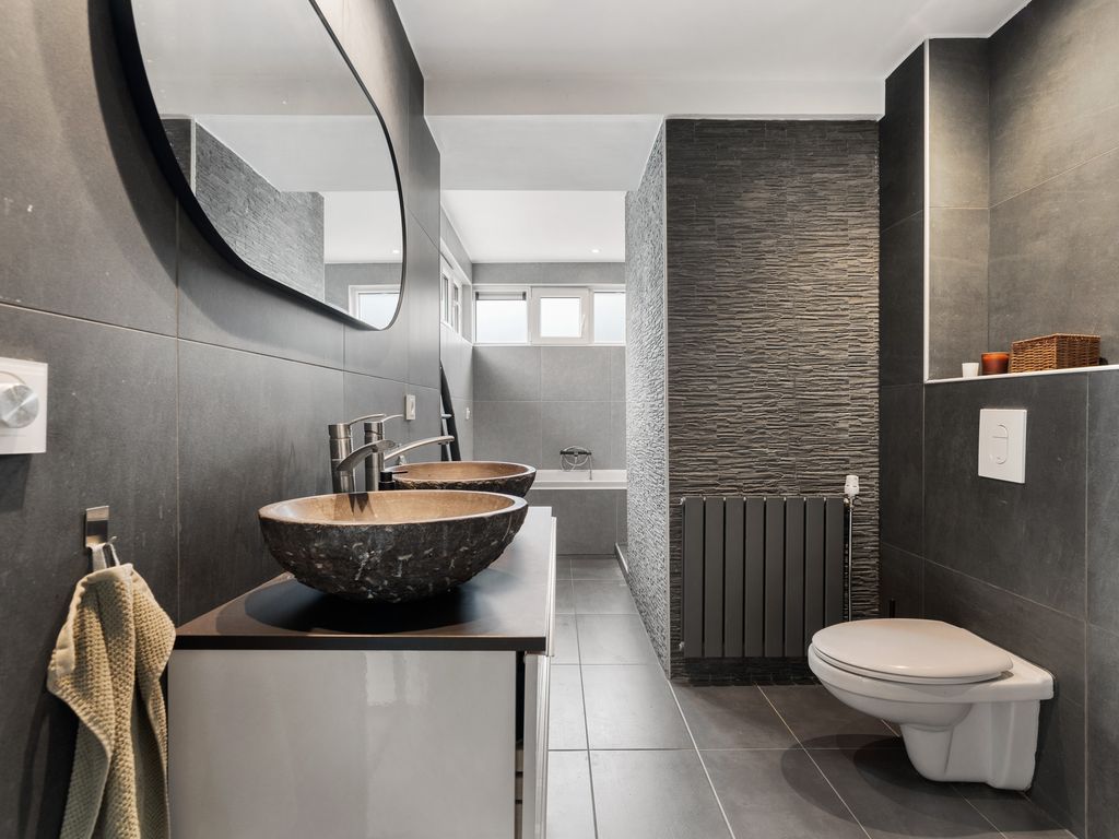 Surinamesingel 37, VLAARDINGEN