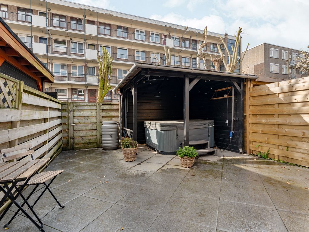 Surinamesingel 37, VLAARDINGEN