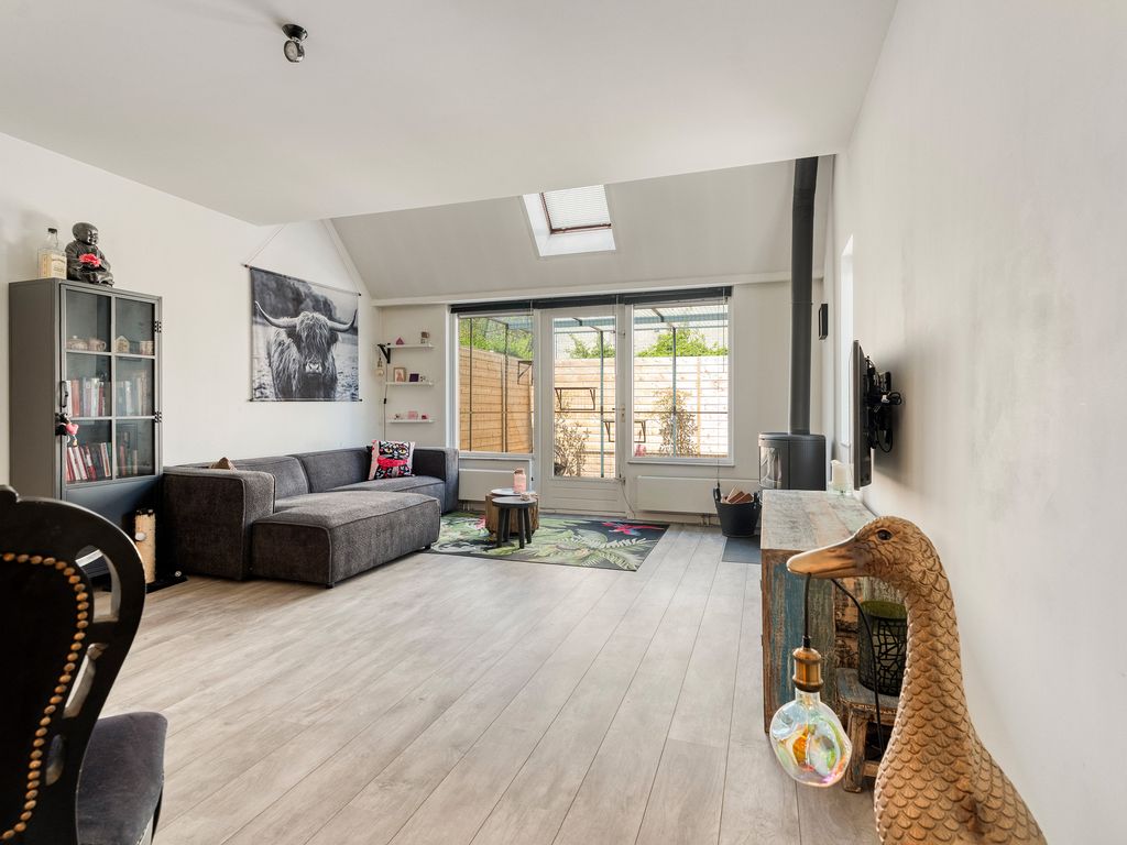 Dr. L.J. Rogierstraat 62, 'S-GRAVENHAGE