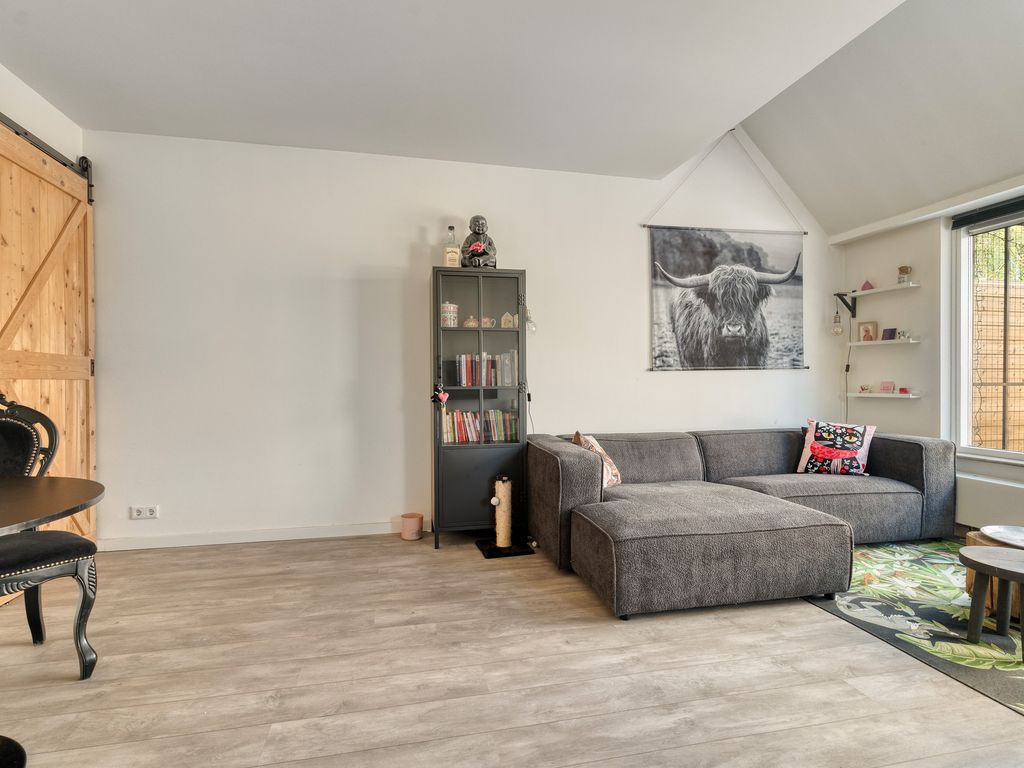 Dr. L.J. Rogierstraat 62, 'S-GRAVENHAGE