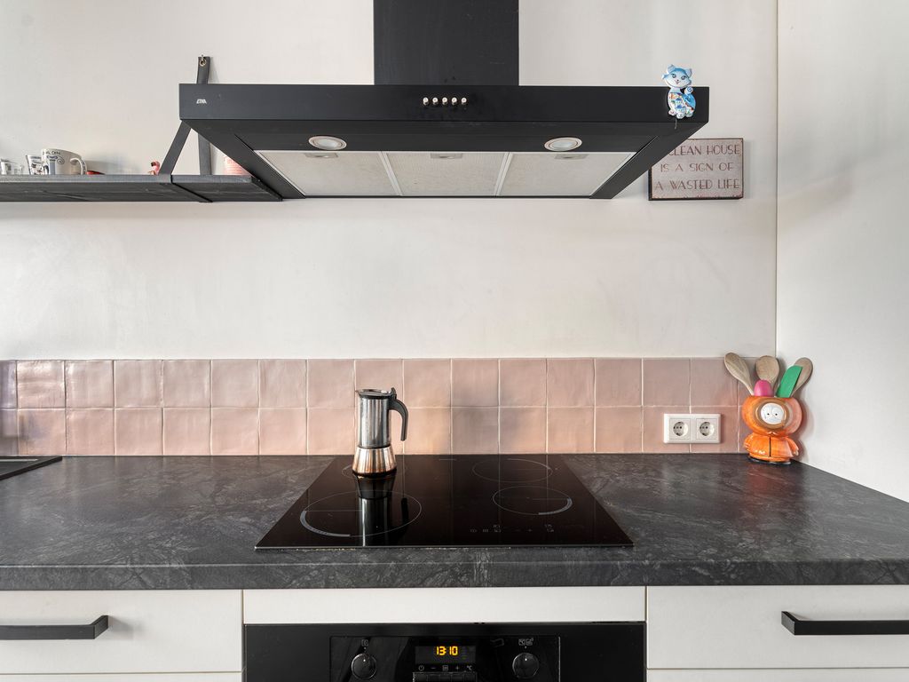 Dr. L.J. Rogierstraat 62, 'S-GRAVENHAGE