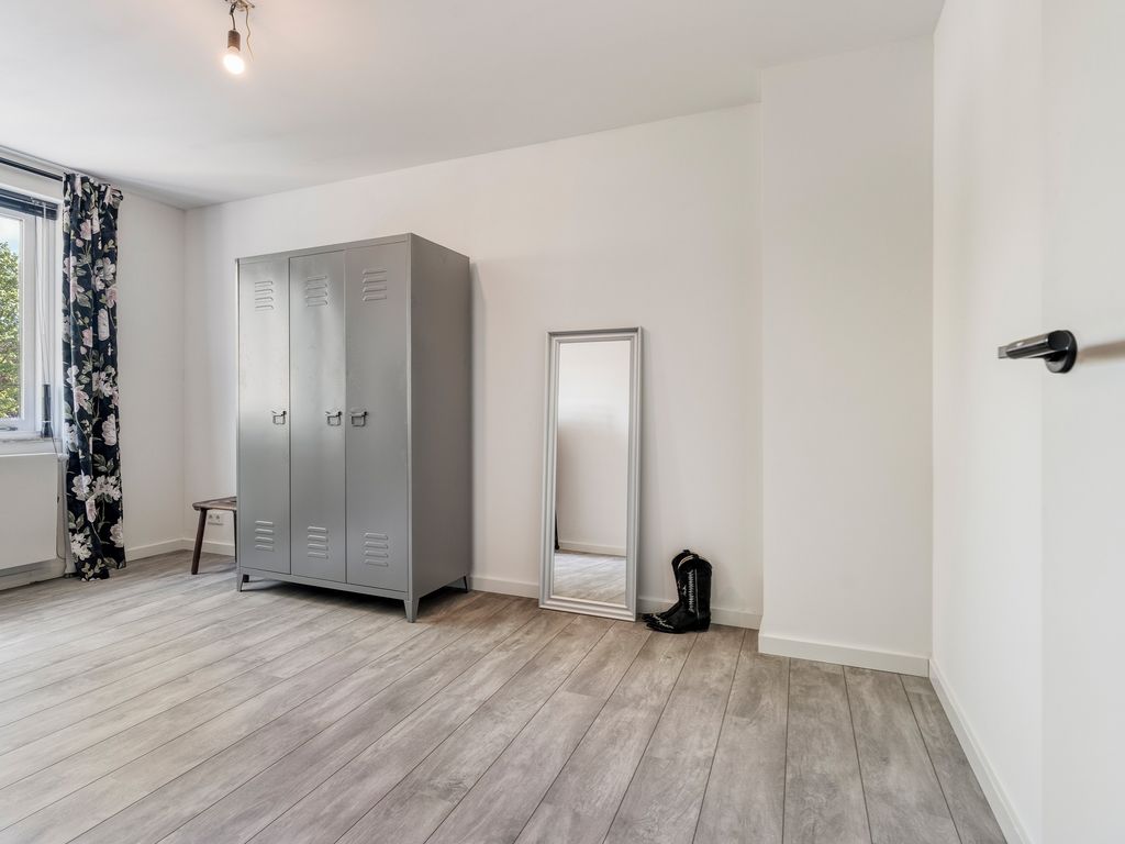 Dr. L.J. Rogierstraat 62, 'S-GRAVENHAGE