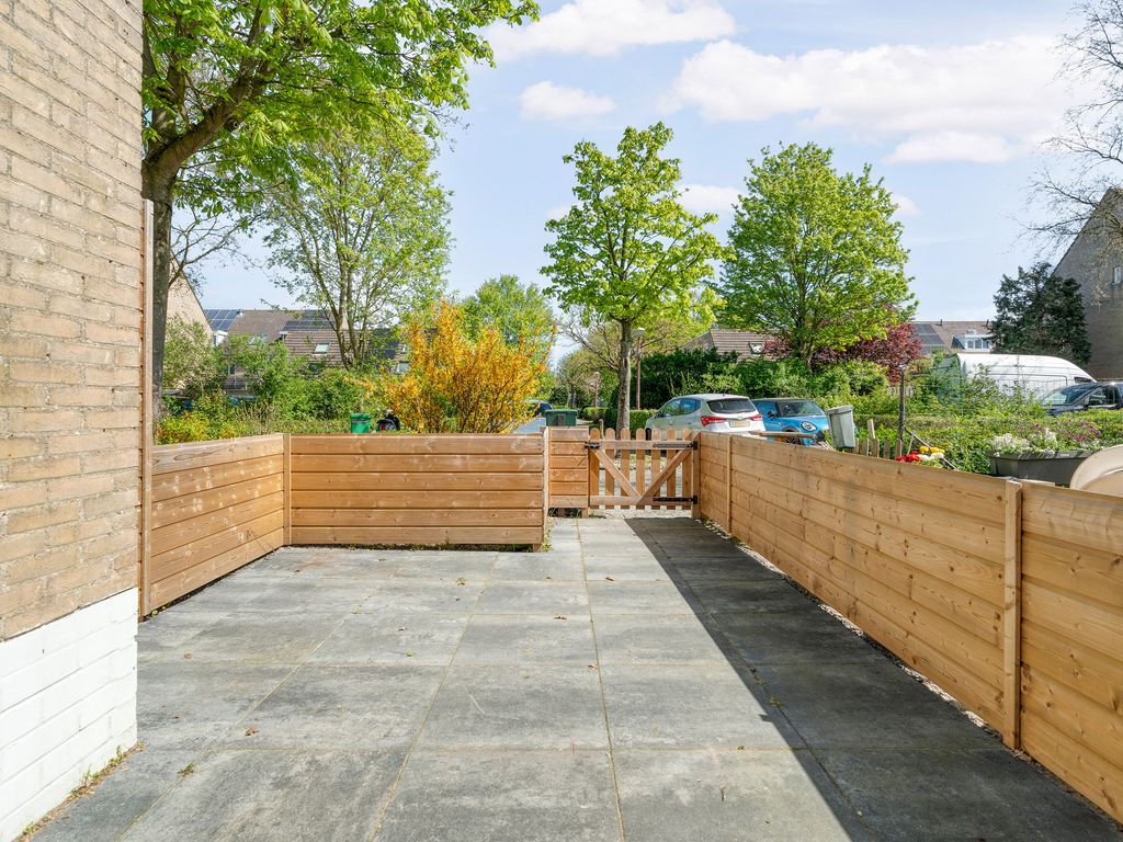 Dr. L.J. Rogierstraat 62, 'S-GRAVENHAGE