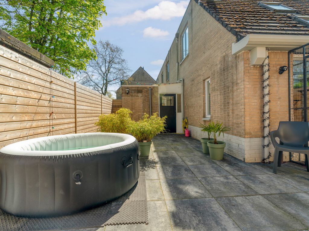 Dr. L.J. Rogierstraat 62, 'S-GRAVENHAGE