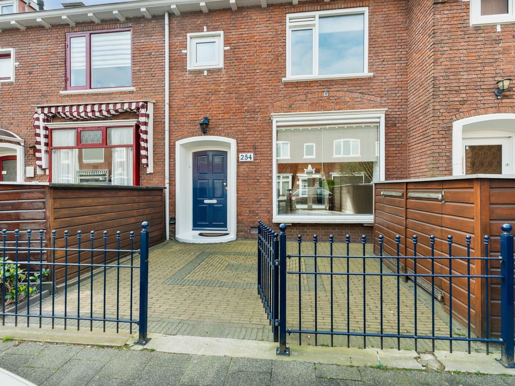 Wormerveerstraat 254, 'S-GRAVENHAGE