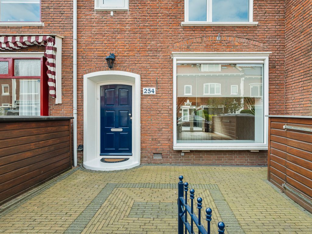 Wormerveerstraat 254, 'S-GRAVENHAGE