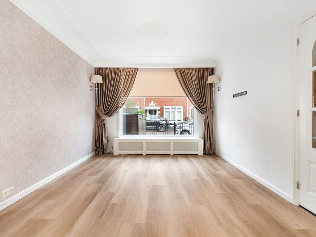 Wormerveerstraat 254, 'S-GRAVENHAGE