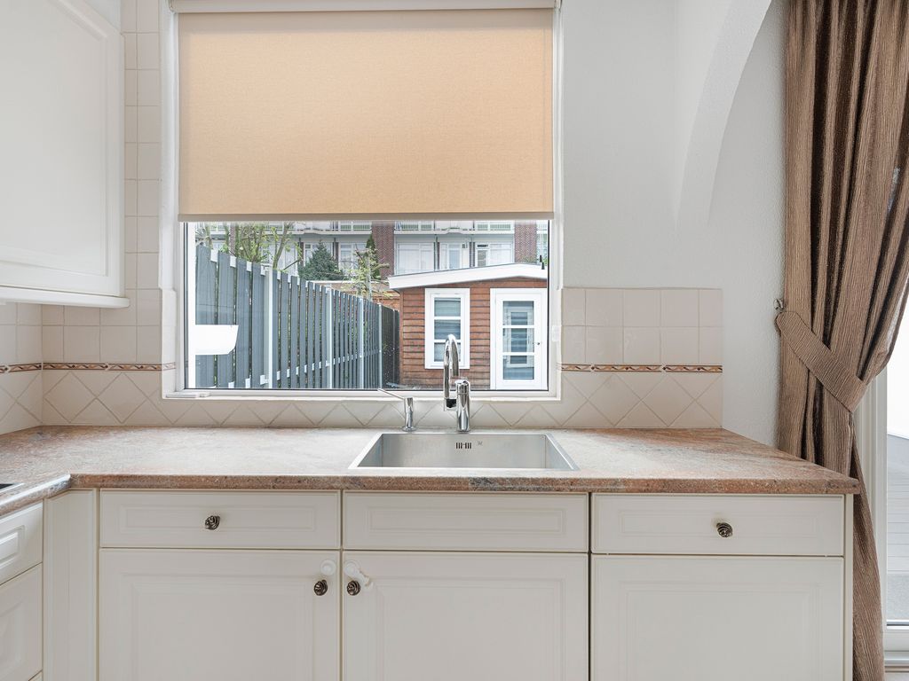 Wormerveerstraat 254, 'S-GRAVENHAGE