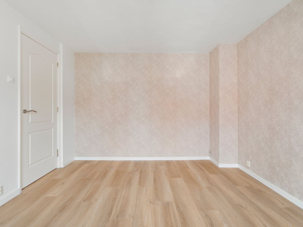 Wormerveerstraat 254, 'S-GRAVENHAGE