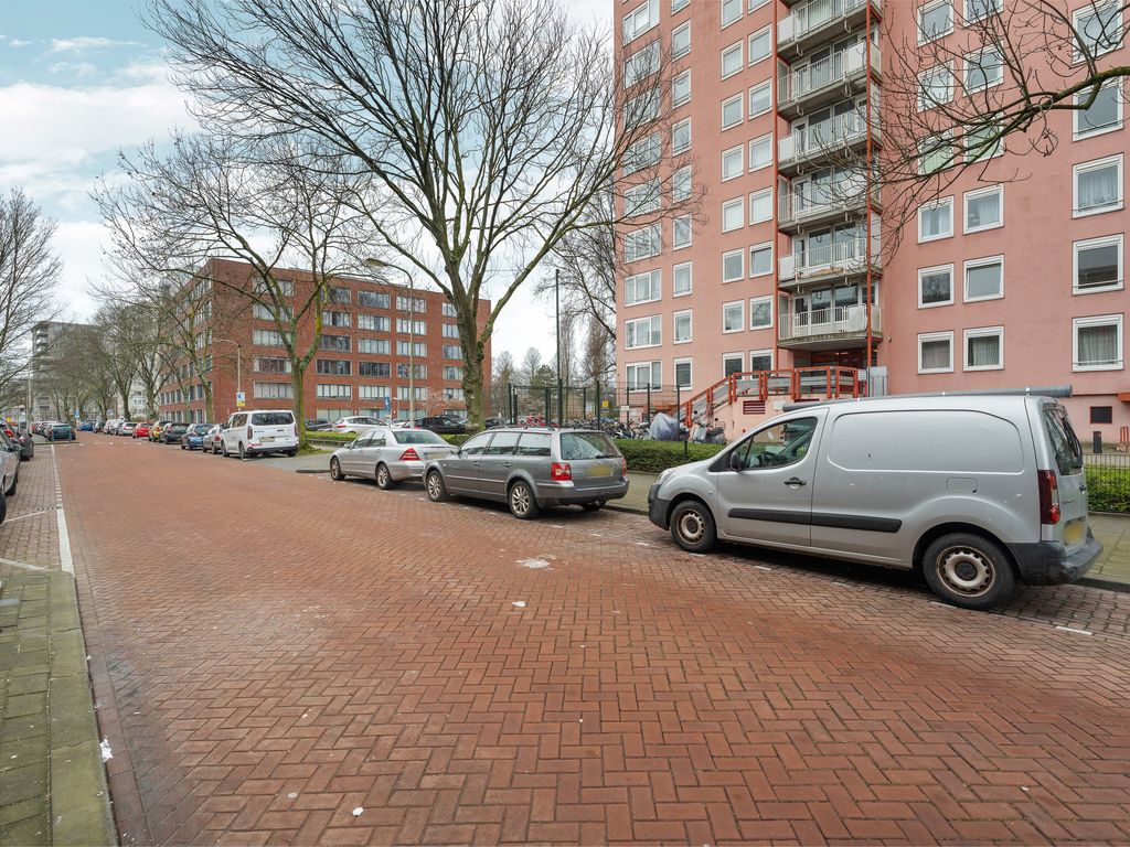 Wezelrade 133D, 'S-GRAVENHAGE