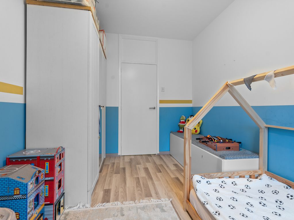 Wezelrade 133D, 'S-GRAVENHAGE