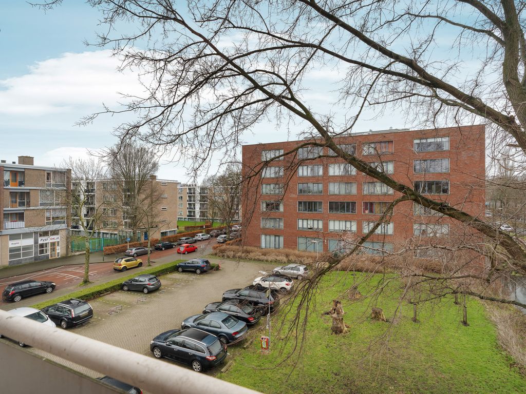 Wezelrade 133D, 'S-GRAVENHAGE