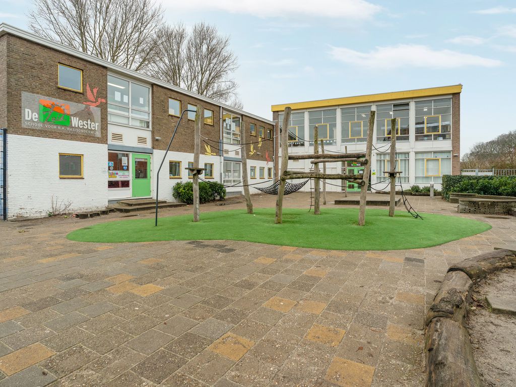 Wezelrade 133D, 'S-GRAVENHAGE