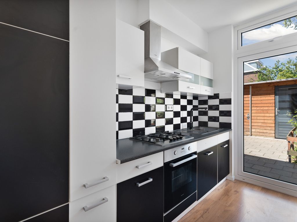 Hilversumsestraat 125, 'S-GRAVENHAGE