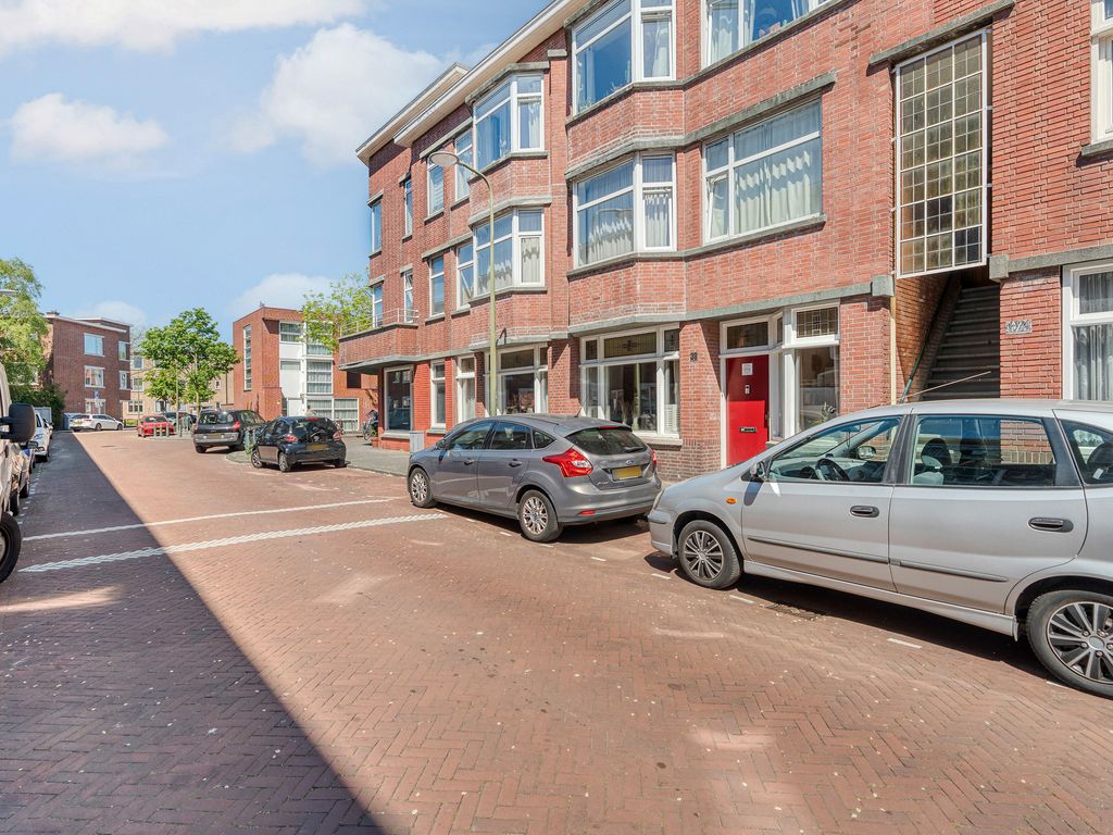 Woudenbergstraat 38, 'S-GRAVENHAGE
