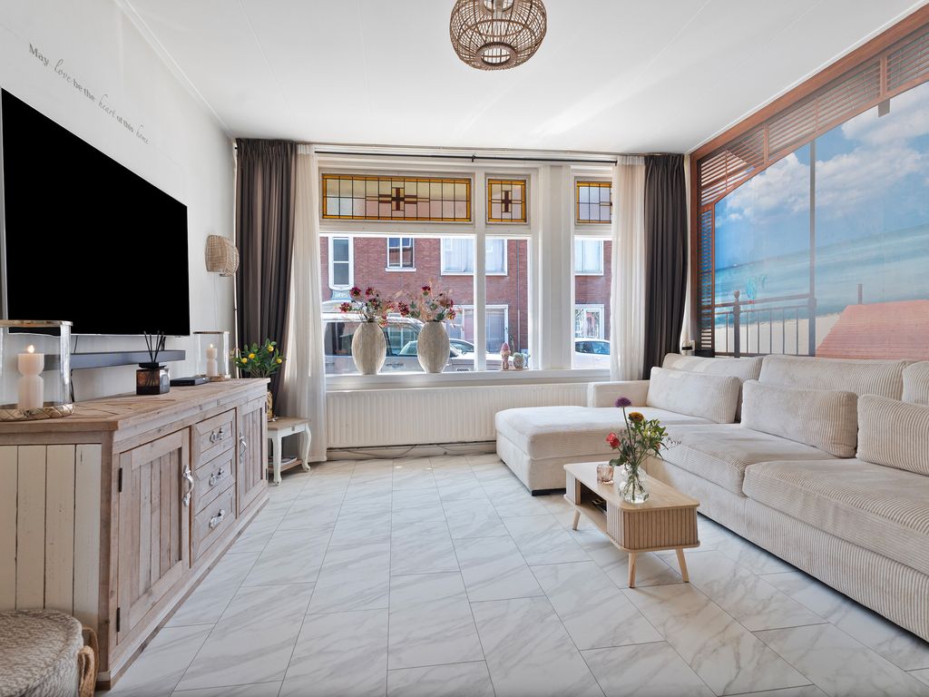 Woudenbergstraat 38, 'S-GRAVENHAGE