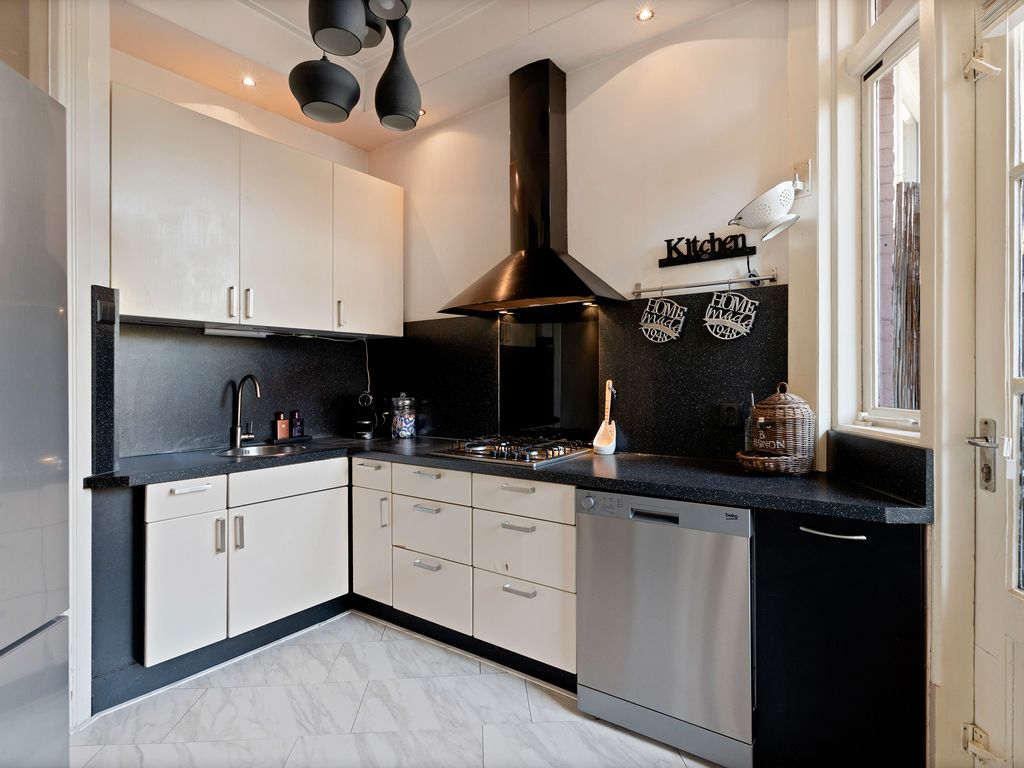 Woudenbergstraat 38, 'S-GRAVENHAGE