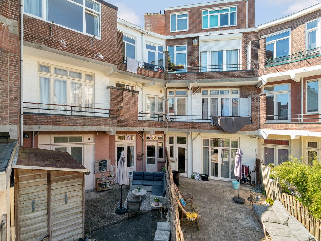 Woudenbergstraat 38, 'S-GRAVENHAGE