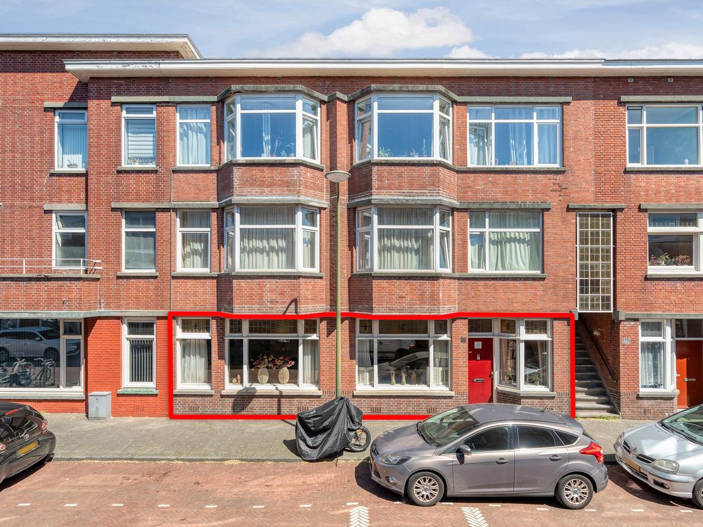 Woudenbergstraat 38, 'S-GRAVENHAGE