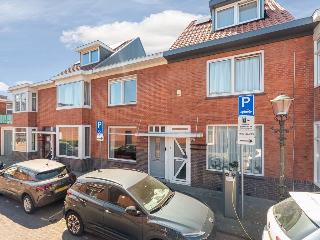 Bunschotensestraat 99, 'S-GRAVENHAGE