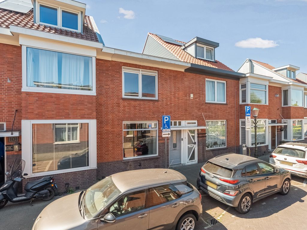 Bunschotensestraat 99, 'S-GRAVENHAGE