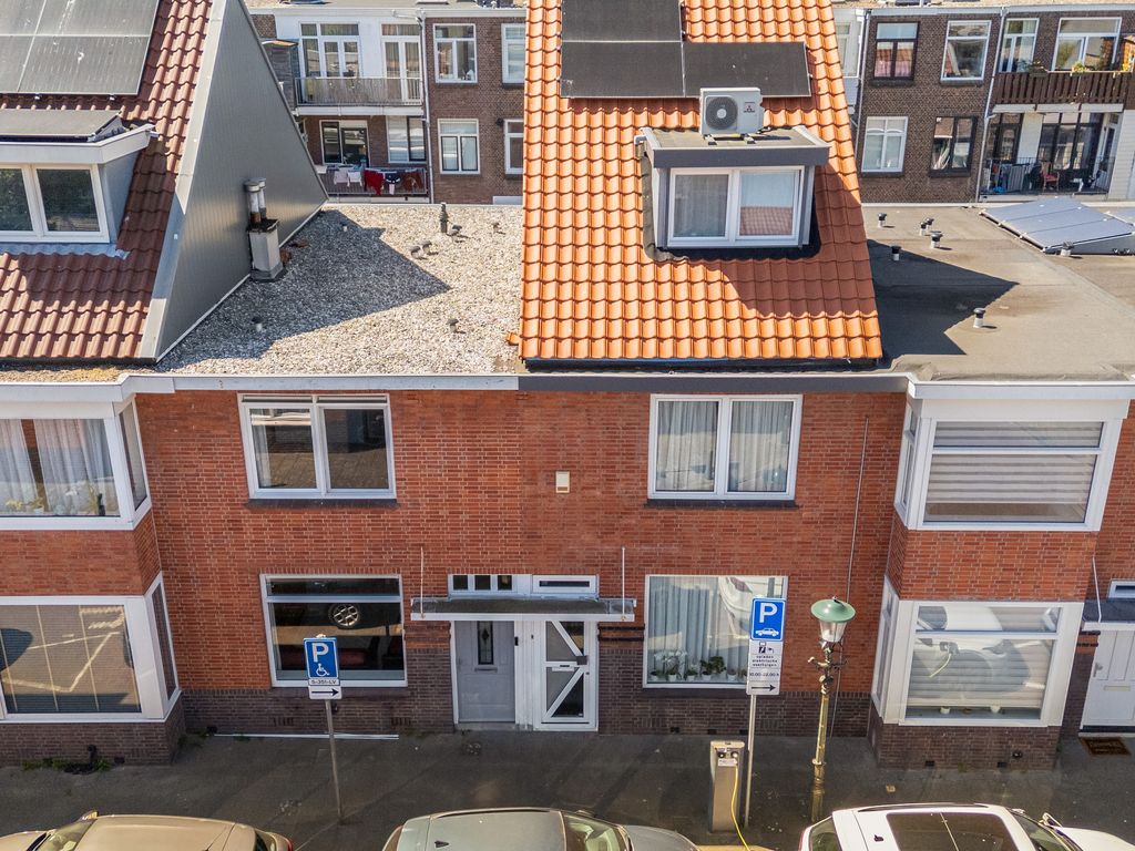 Bunschotensestraat 99, 'S-GRAVENHAGE