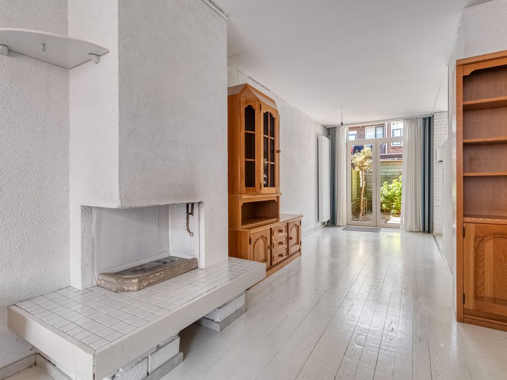 Bunschotensestraat 99, 'S-GRAVENHAGE