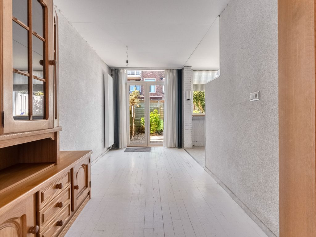 Bunschotensestraat 99, 'S-GRAVENHAGE