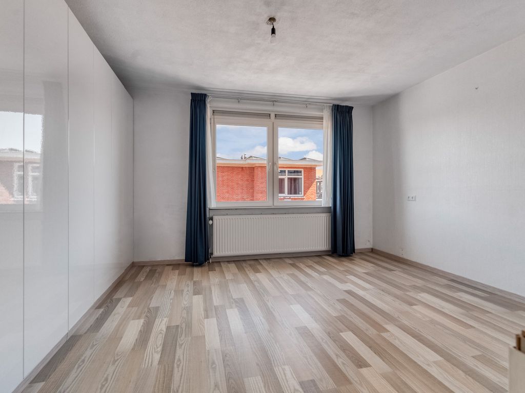 Bunschotensestraat 99, 'S-GRAVENHAGE