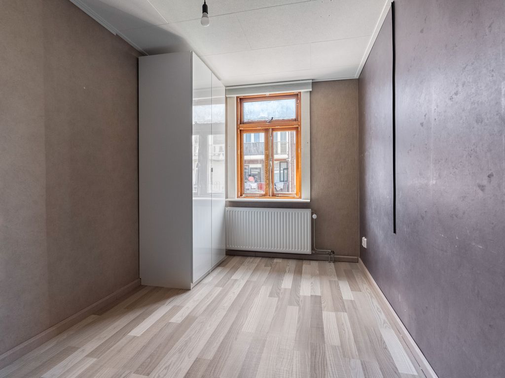 Bunschotensestraat 99, 'S-GRAVENHAGE