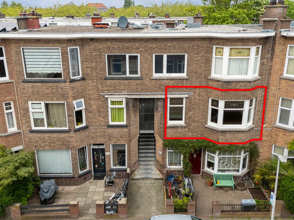 Lunterenstraat 105, 'S-GRAVENHAGE