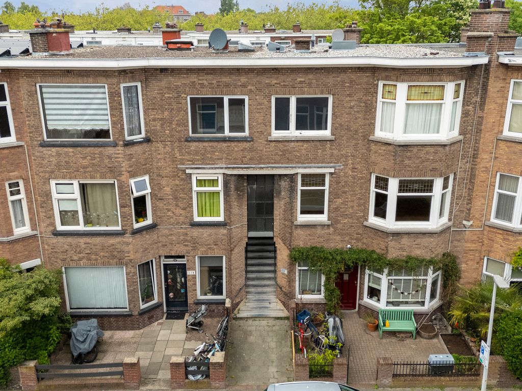 Lunterenstraat 105, 'S-GRAVENHAGE