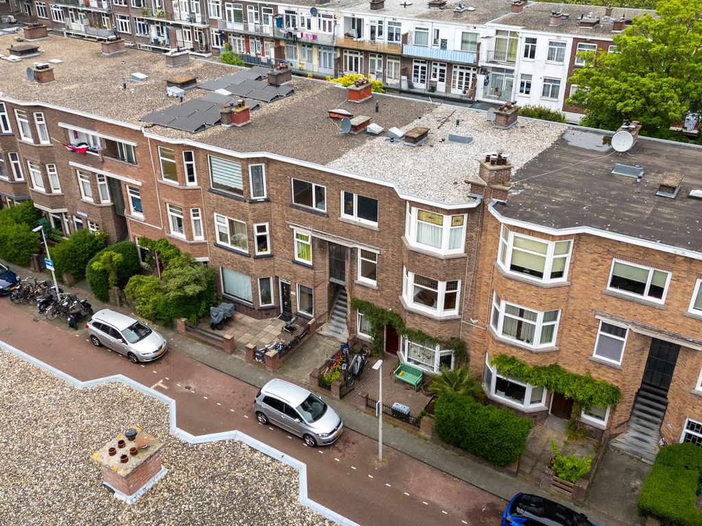 Lunterenstraat 105, 'S-GRAVENHAGE