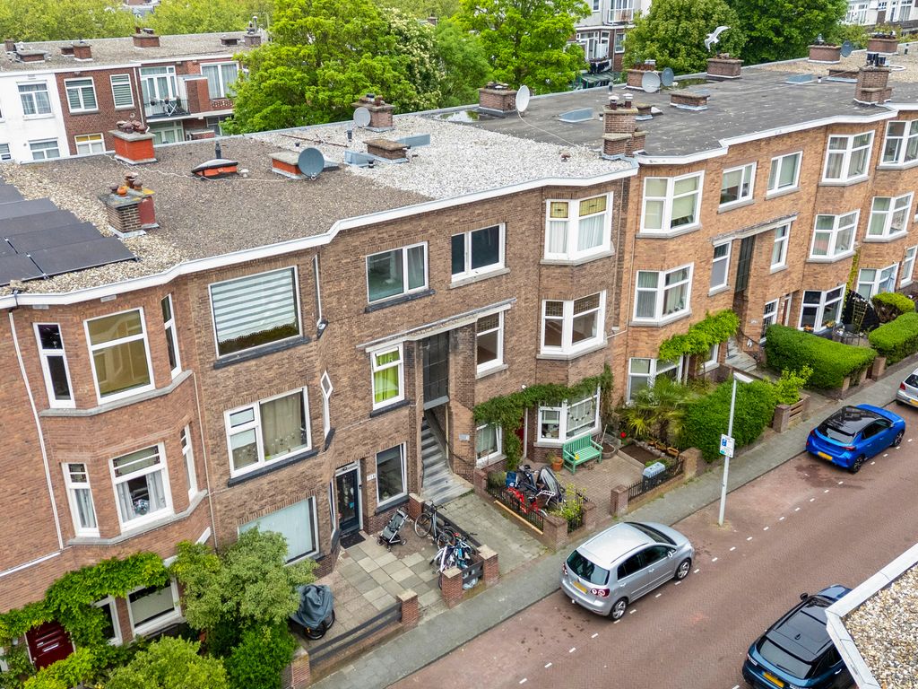 Lunterenstraat 105, 'S-GRAVENHAGE