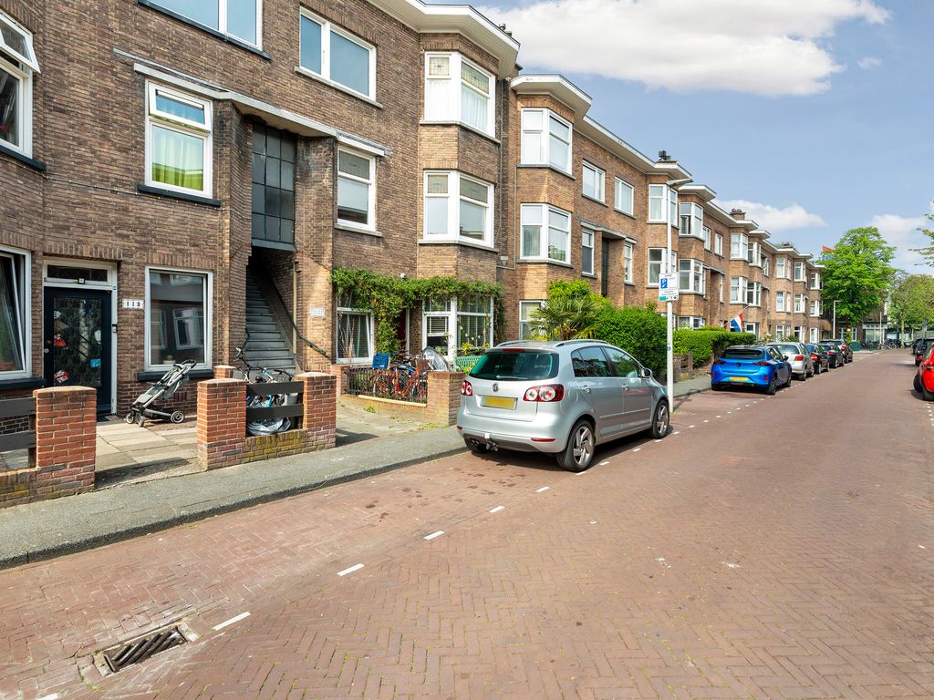 Lunterenstraat 105, 'S-GRAVENHAGE