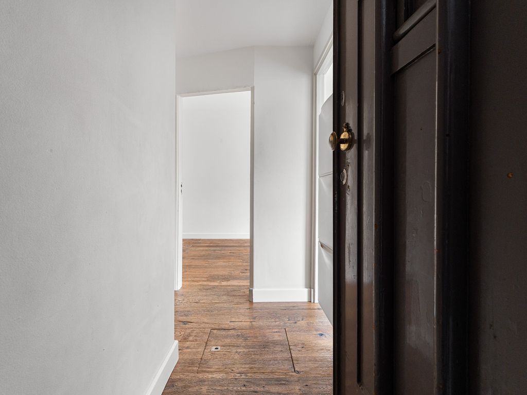 Lunterenstraat 105, 'S-GRAVENHAGE