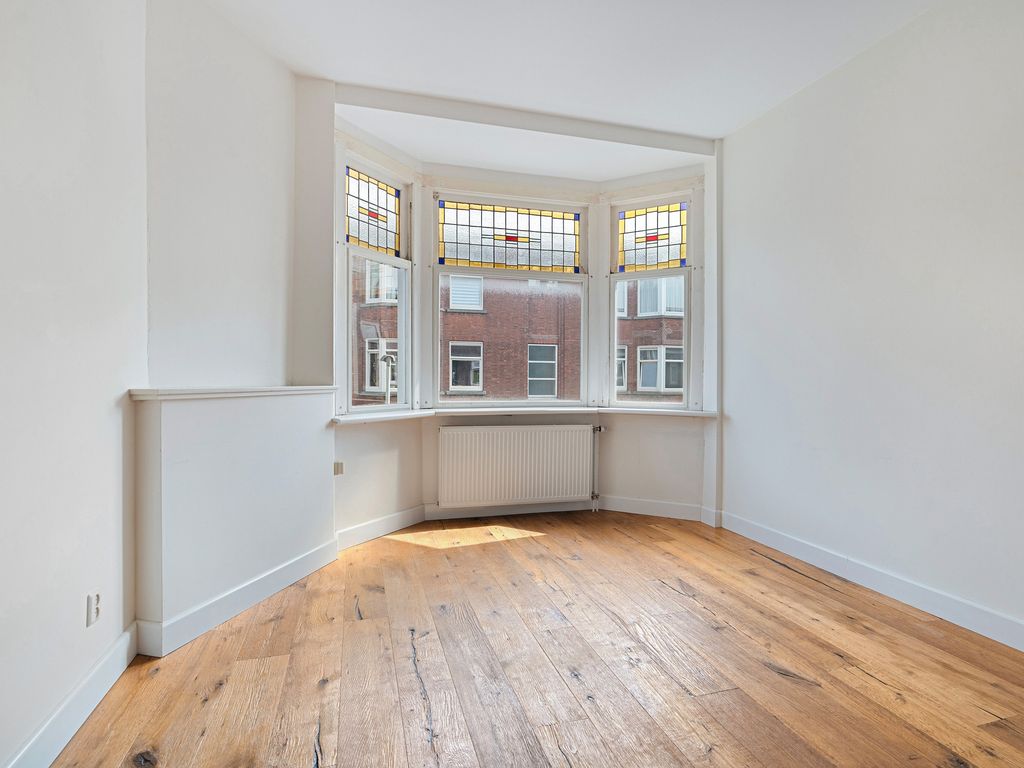 Lunterenstraat 105, 'S-GRAVENHAGE