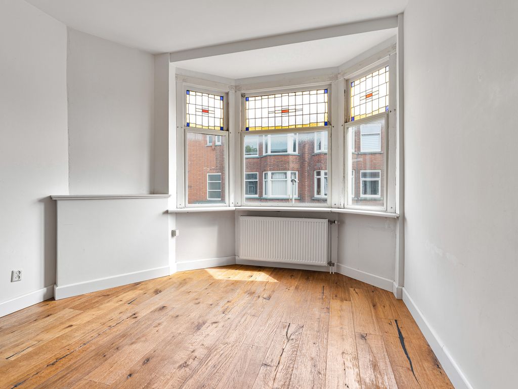 Lunterenstraat 105, 'S-GRAVENHAGE