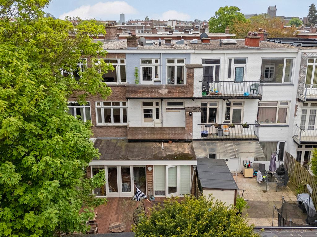 Lunterenstraat 105, 'S-GRAVENHAGE
