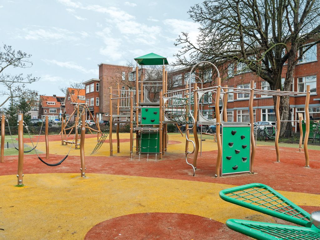 Lunterenstraat 105, 'S-GRAVENHAGE
