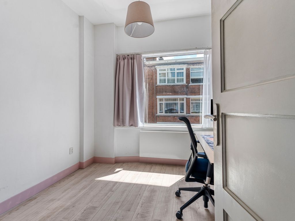 Den Helderstraat 119, 'S-GRAVENHAGE