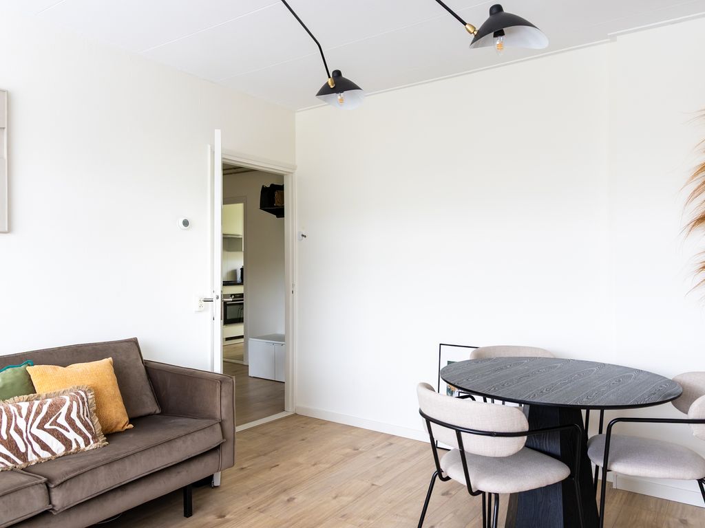 Vriezenveenstraat 33, 'S-GRAVENHAGE