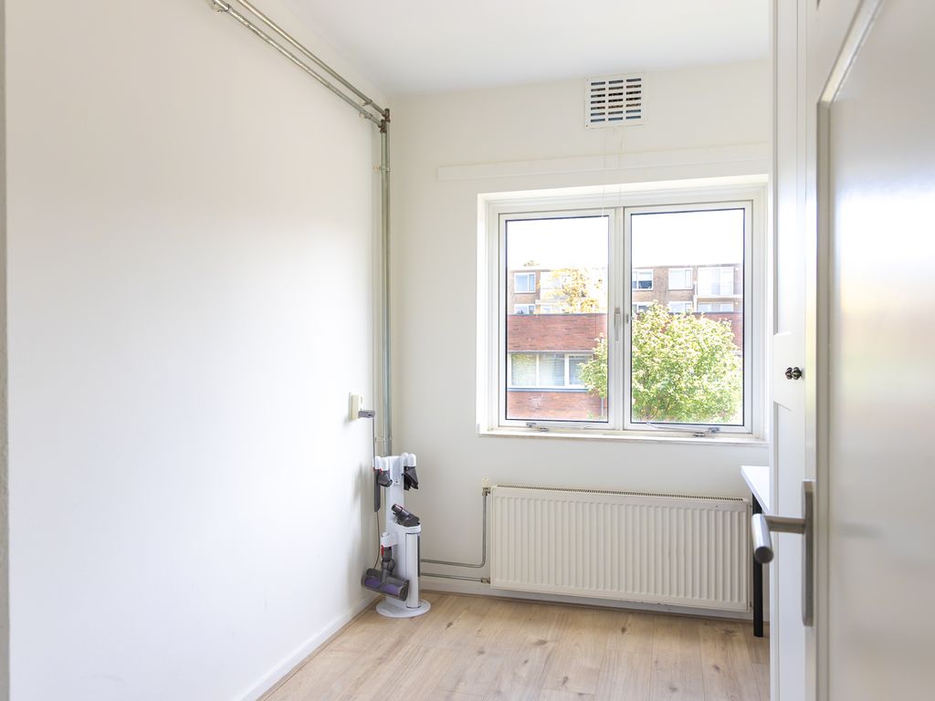 Vriezenveenstraat 33, 'S-GRAVENHAGE