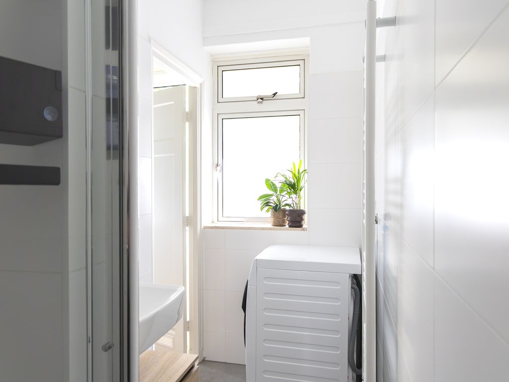 Vriezenveenstraat 33, 'S-GRAVENHAGE