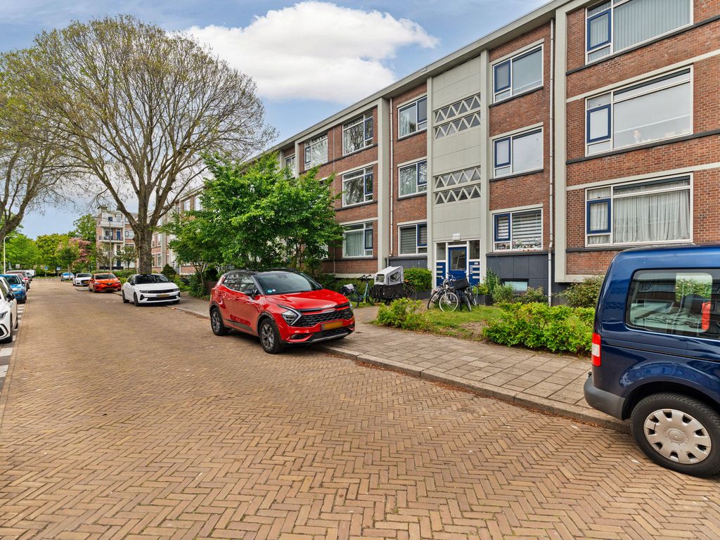 Ruinerwoldstraat 56, 'S-GRAVENHAGE