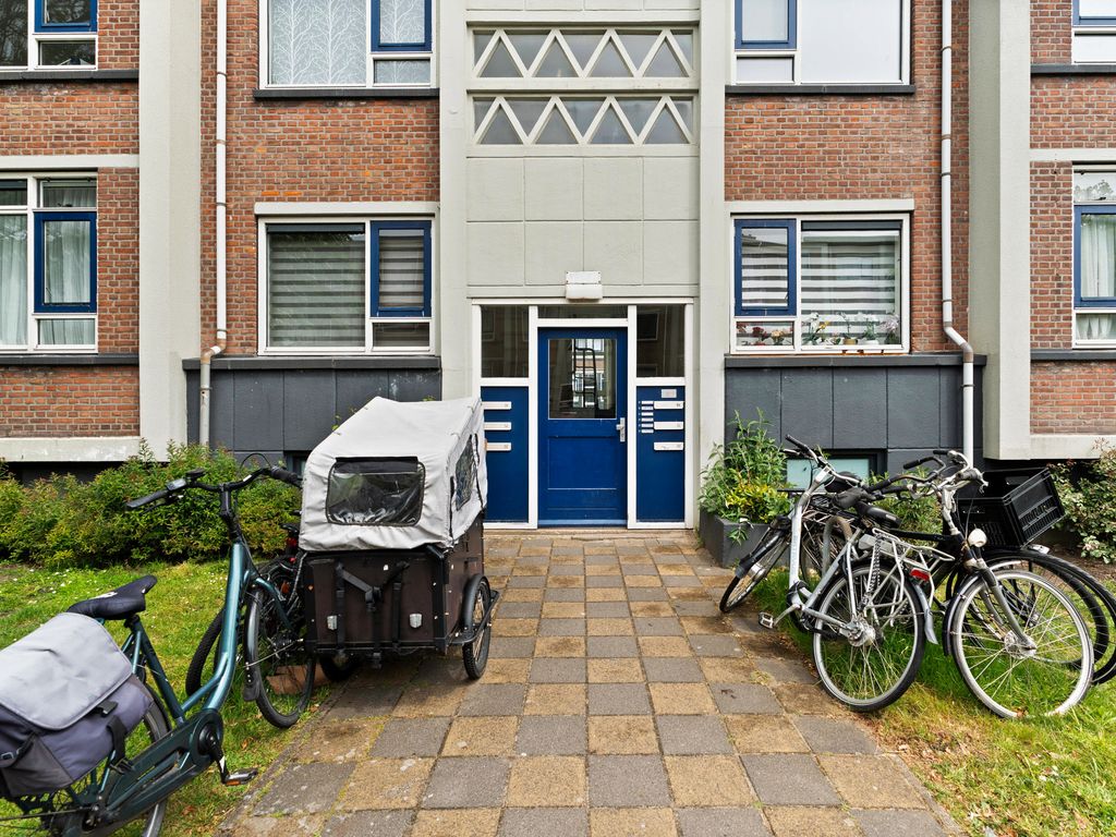 Ruinerwoldstraat 56, 'S-GRAVENHAGE