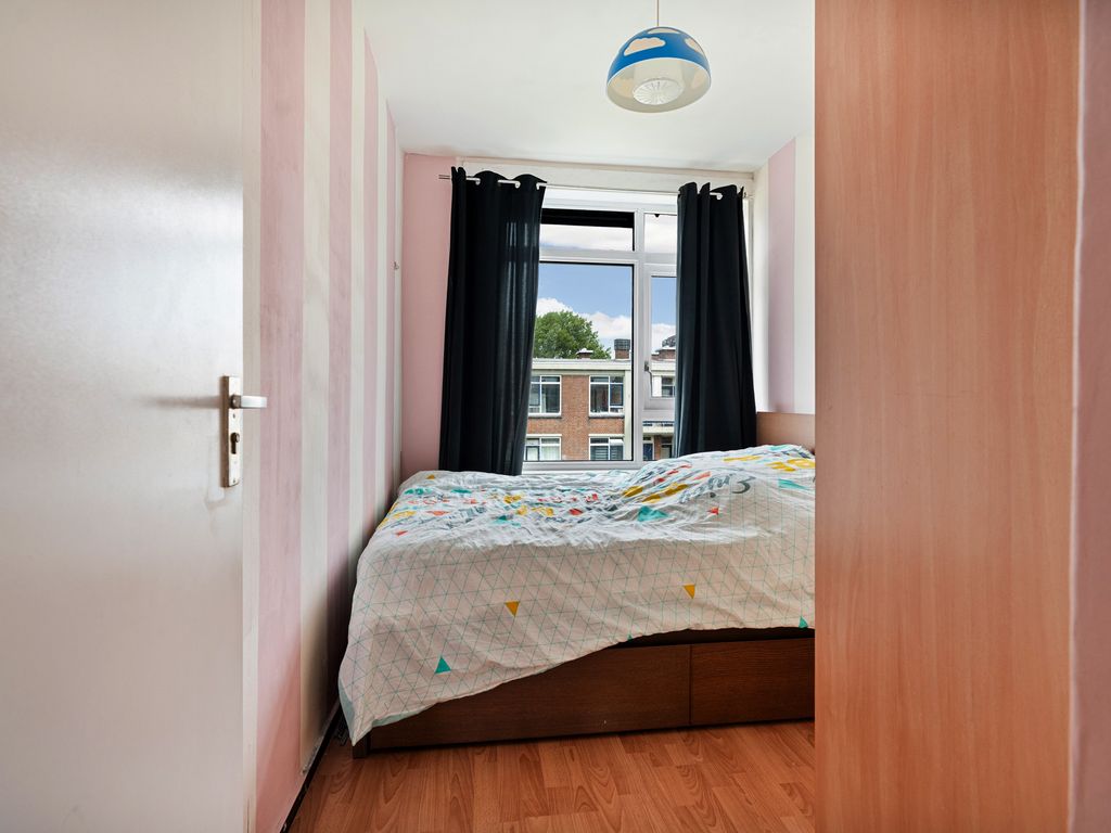 Ruinerwoldstraat 56, 'S-GRAVENHAGE