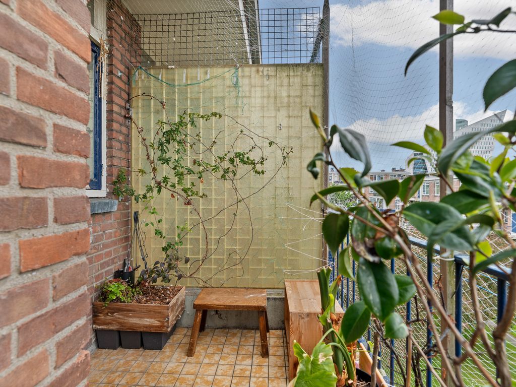 Ruinerwoldstraat 56, 'S-GRAVENHAGE